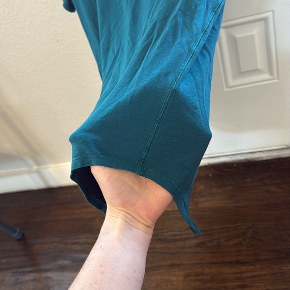 Lululemon Love Tee Scoop Neck - Picture 6 of 6